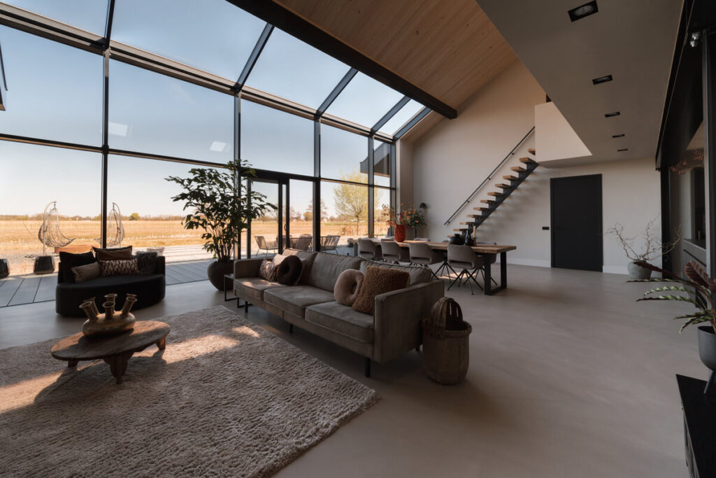 Plafond Villa Veenendaal met populierenhout van Peppelhout