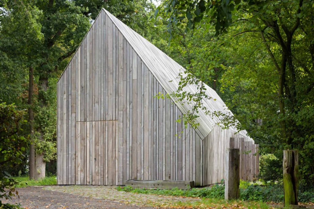Gevelbekleding Karkooi Breda met populierenhout van Peppelhout