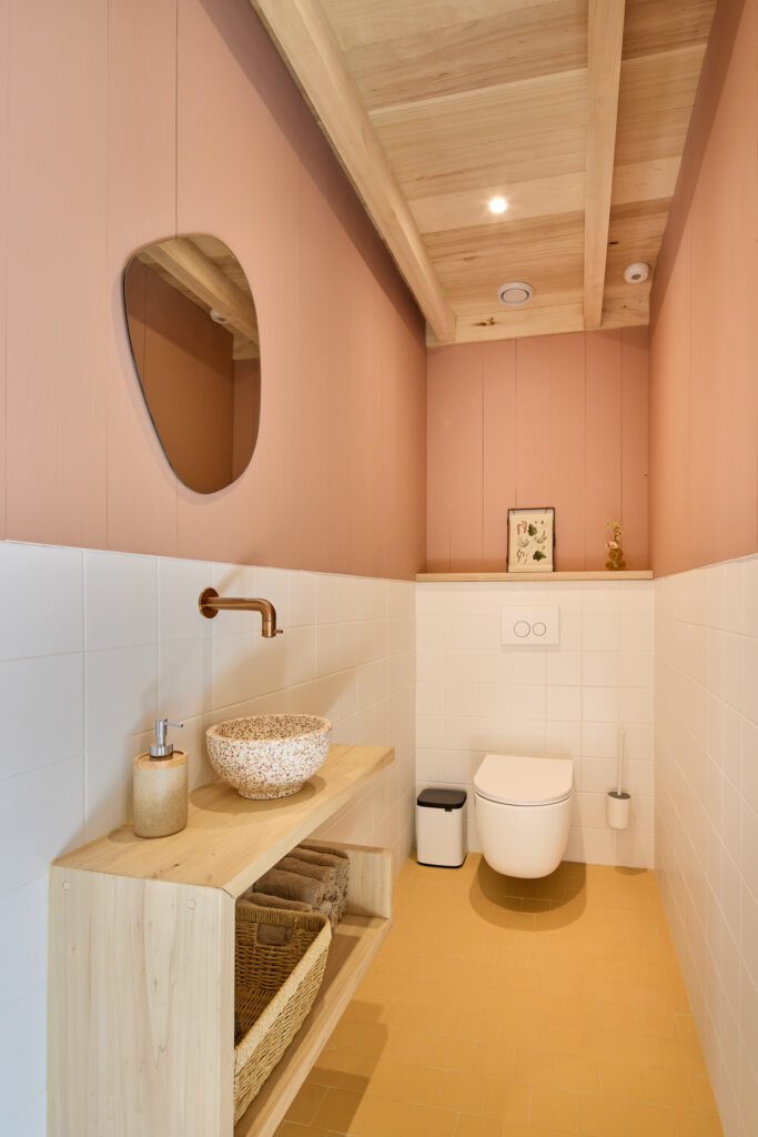 Plafond inspiratielocatie PEPPELS met populierenhout van Peppelhout